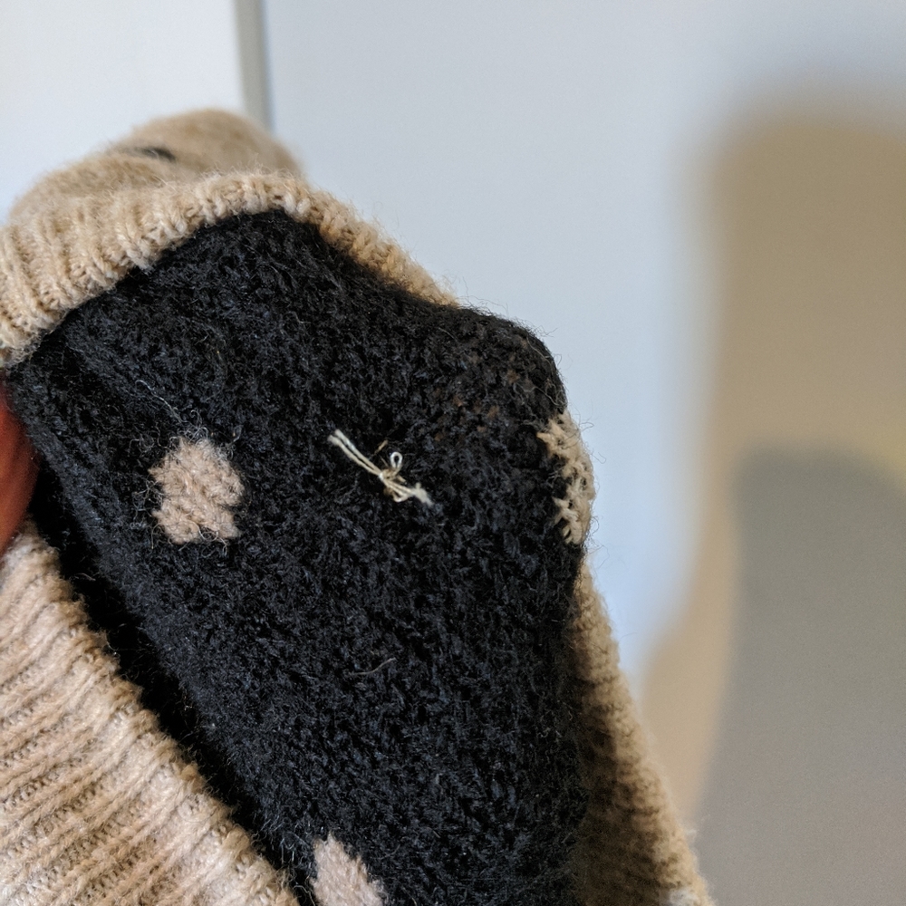 H&M Boxy Fit Spotted Polka Dot Sweater - Picture 15 of 15